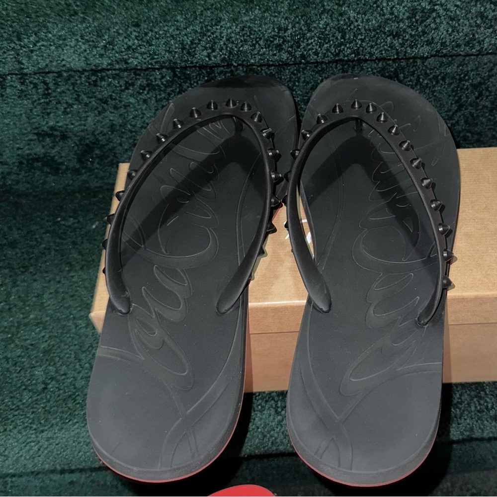 Loubi Flip Men’s size 13